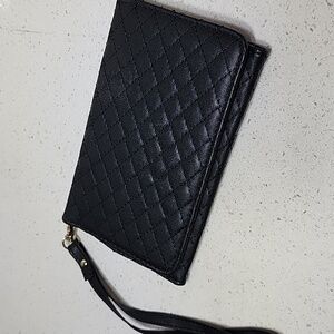 Black Quilted Wristlet, Phone Holder New No Tags